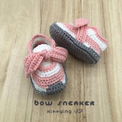 Bow Sneakers Crochet Shoes Pattern For Toddler..